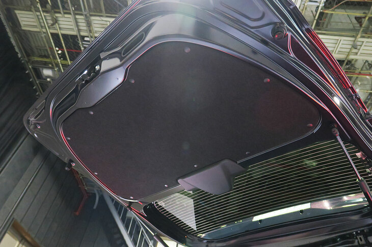 ホンダN-BOXカスタム（テールゲート）