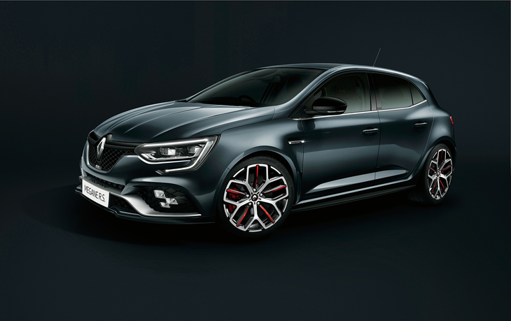 「ルノー・メガーヌ ルノースポール トロフィー」の車両本体価格は6段MT車が489万円で、6段AT車が499万円。その出来栄えを知れば大バーゲン価格に感じるだろう。