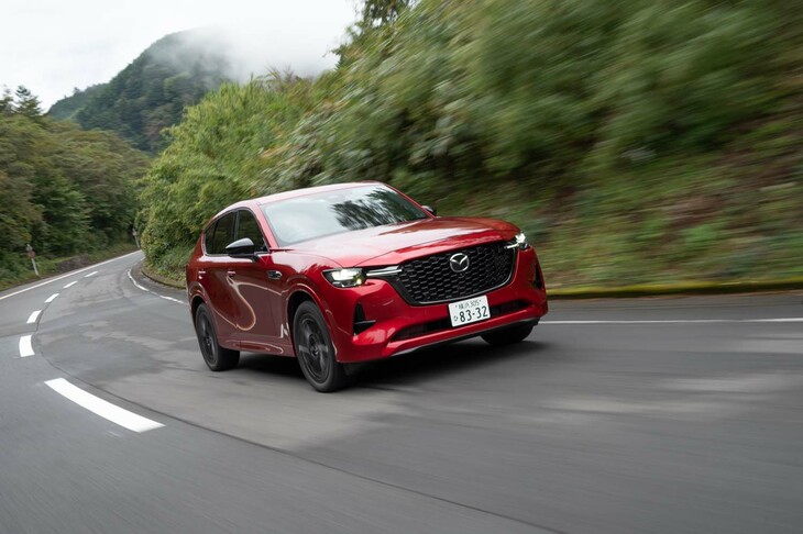 3.3リッター直6エンジンは単体で最高出力254PSと最大トルク550N・mを発生する。