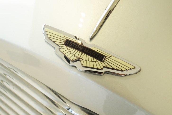 アストンマーティンDB2 DHC