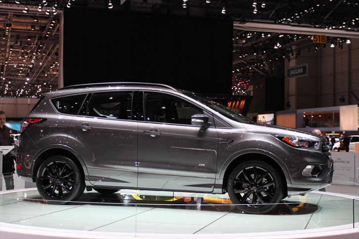 フォード・クーガ