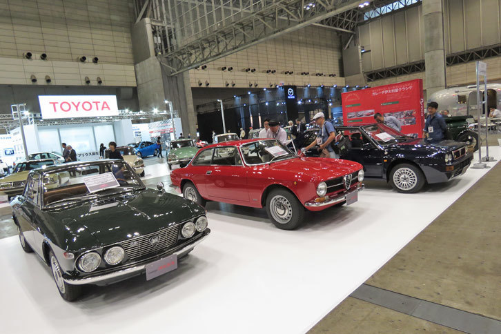 ガレーヂ伊太利屋のブースの様子。