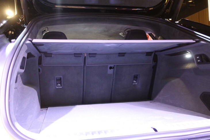 ロータス・エレトレR（ラゲッジルーム）