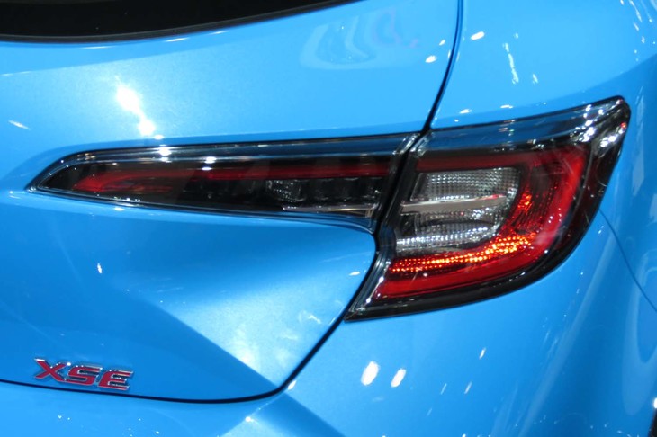 トヨタ・カローラハッチバック（リアコンビランプ）