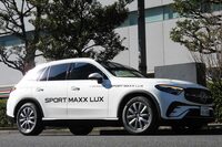 まずは「メルセデス・ベンツGLC220d 4MATIC」で「スポーツマックス ラックス」の実力をチェック。装着タイヤサイズは前後同径の235/60R18 103Vだ。