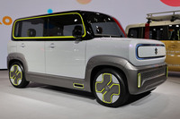 「スズキeWX」は「ハスラー」のようなスタイリングの軽電気自動車だ。