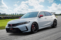 ホンダアクセスが新型「ホンダ・シビック タイプR」用の純正アクセサリーを公開