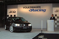 VW「ゴルフ」の高性能モデル「R32」お披露目されるの画像