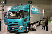 【東京モーターショー2004】日産ディーゼル「尿素でクリーン化」の画像