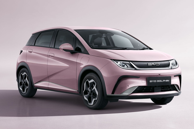 BYDドルフィン」の国内導入1周年を記念した特別仕様車発売 【ニュース