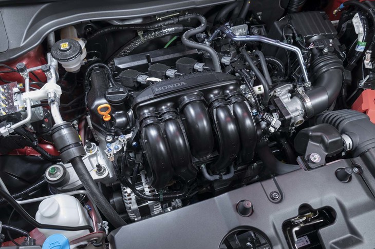 フロントに積まれる1.5リッター直4自然吸気エンジンは最高出力118PSと最大トルク142N・mを発生。