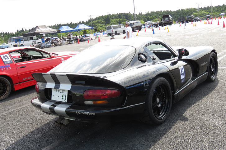 「プロクセスR888R」を装着した「バイパー」で、ふたたびアメ車メインの走行会、オートクロスに参加。次回はそのグリップ性能をリポートさせていただきます。