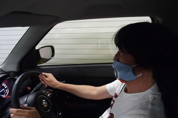 サイズよし、デザインよし、居住性よし、インテリアよしの「スイフトスポーツ」。トルクがあって、首都高では6速に入れっぱなしでもOKだ。全車速追従機能付きアダプティブクルーズコントロールや車線逸脱抑制機能、標識認識機能といった運転支援システムが標準装備されて約200万円という価格設定はスゴイ。