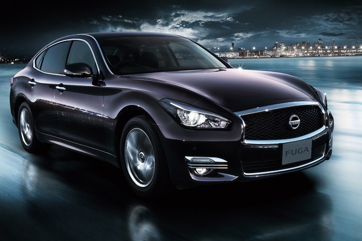 現行型の「フーガ」は2009年に登場した2代目。デビューの翌年にはハイブリッドモデルも追加された。