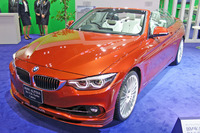 こちらは「BMW 4シリーズ カブリオレ」をベースとした「B4 Sビターボ カブリオ」。