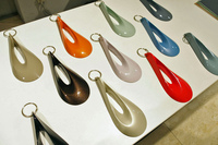 「ビュート ストーリー」の外板色サンプル。外板色は12種類から選択できる。