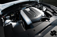 テスト車のグレードは、最高出力318ps、最大トルク380Nmの3.5リッターV6自然吸気エンジンを搭載した「RC350“Fスポーツ”」。