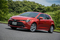 新型「クラウン」とともに、トヨタの「コネクティッドカー」第1弾でもある「カローラ スポーツ」。車載通信機のDCMが全車に標準装備されている。