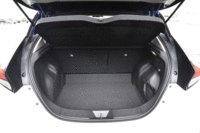 荷室の容量は435リッター。後席の背もたれを前方に倒すことで、さらに拡大できる。（写真をクリックすると荷室のアレンジが見られます）