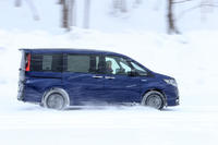 新雪の上も、不安なく運転することができた。