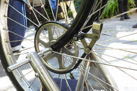 ロイヤルエンフィールドが“最初の一台”のレプリカを日本初公開　走る姿を披露の画像