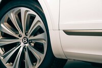 サステイナビリティーを追求　ベントレーが「ベンテイガ」の特別仕様車「オデッシアンエディション」発表の画像