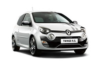 こちらは、新色「ブラン グラシエ」のモデル。ボンネットからルーフへと続くストライプやインテリアのアクセントは、青ではなく、ボディーカラーに合わせてグレー系のものが採用されている。