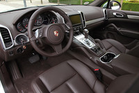 ポルシェ・カイエン（4WD/8AT）／カイエンディーゼル（4WD/8AT）【海外試乗記】の画像