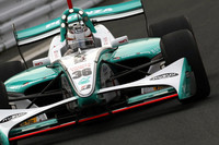 フォーミュラ・ニッポン、決勝レース1、決勝レース2ともに優勝したNO.36 アンドレ・ロッテラー（PETRONAS TEAM TOM'S）がJAFグランプリを獲得。