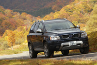 テスト車の「XC90 3.2 AWD」はオプションの「R-DESIGNパッケージ」を装備していた。