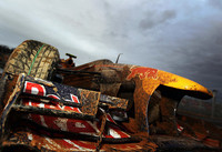 レース前、14点のリードでチャンピオンシップのトップを守っていたウェバー。たとえチームメイトのベッテルが速さで勝っていても、2位をキープすれば残り2戦に希望をつなげられるはずだったが、自らのミスで縁石に乗りスピン、クラッシュ。痛過ぎる無得点に終わった。（写真＝Red Bull Racing）