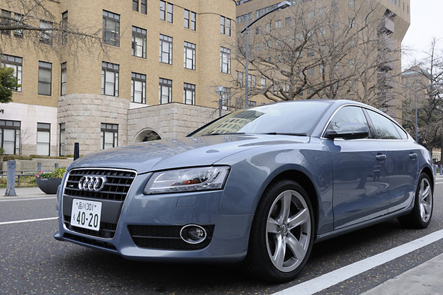 【スペック】全長×全幅×全高＝4710×1855×1390mm／ホイールベース＝2810mm／車重＝1710kg／駆動方式＝4WD／2リッター直4DOHC16バルブターボ（211ps/4300-6000rpm、35.7kgm/1500-4200rpm）／価格＝575.0万円（テスト車＝698.0万円）