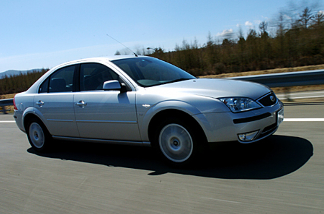 【スペック】全長×全幅×全高＝4730×1810×1420mm／ホイールベース＝2755mm／車重＝1510kg／駆動方式＝FF／2.5リッターV6DOHC24バルブ（170ps/6000rpm、22.4kgm/4250rpm）／車両本体価格＝351万7500円（テスト車＝同じ）