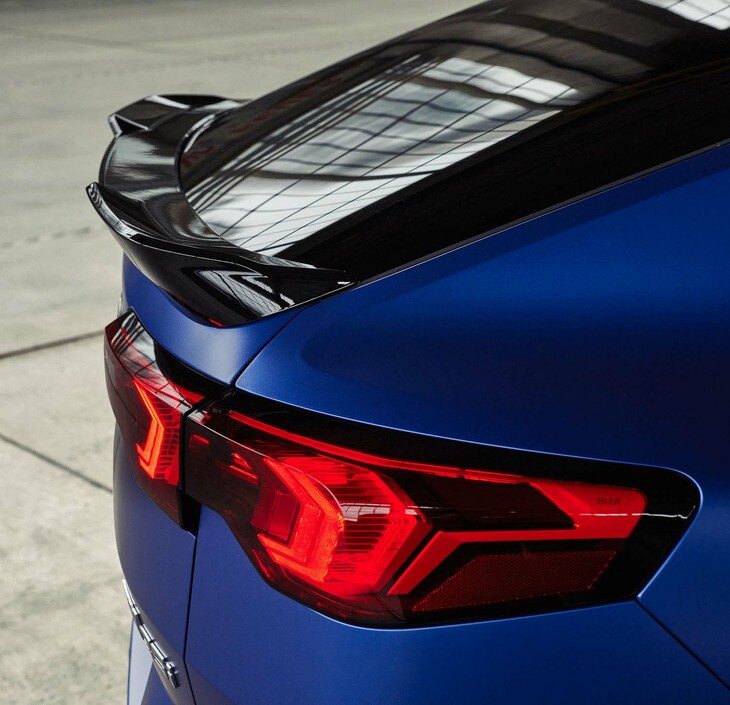 BMW X2 M35i xDrive（リアまわり）