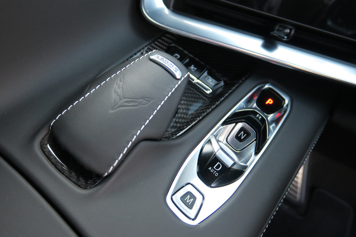 シボレー・コルベット  コンバーチブル（センターコンソール）