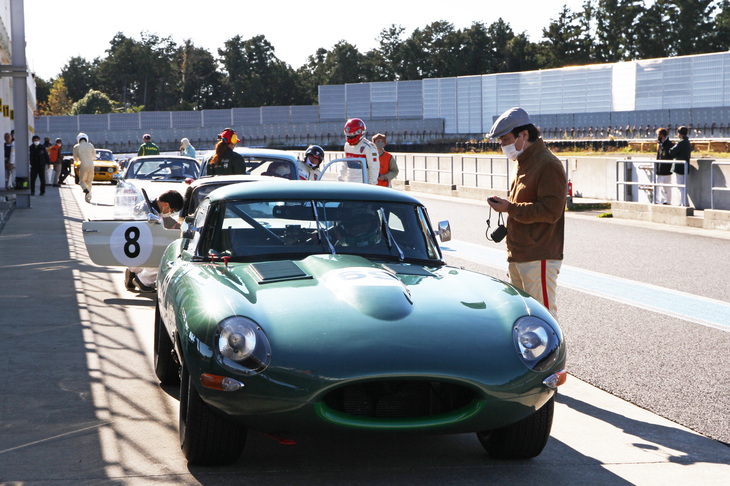 ドライバー交代のピットインの際は、2分間の停止が義務づけられている。