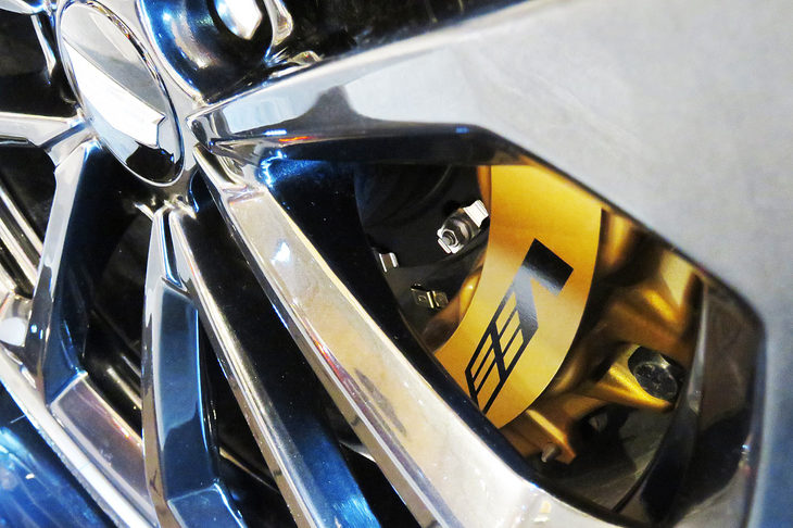 キャデラックATS-Vベクターブルースペシャル（ブレーキキャリパー）