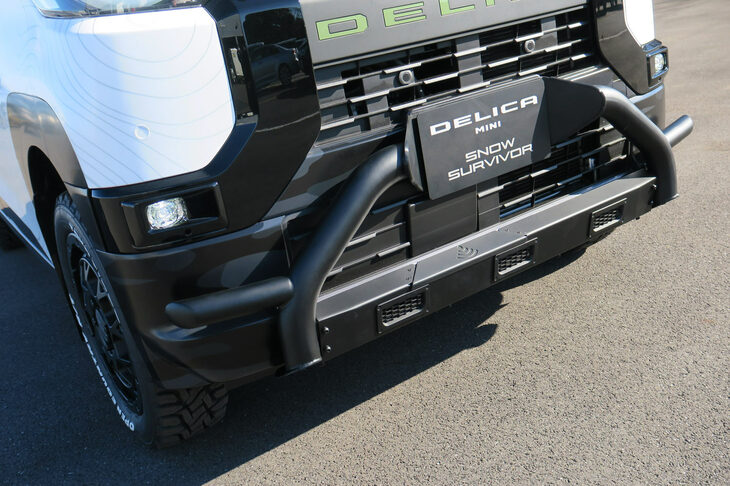 三菱デリカミニSNOW SURVIVOR（フロントバンパーガード）