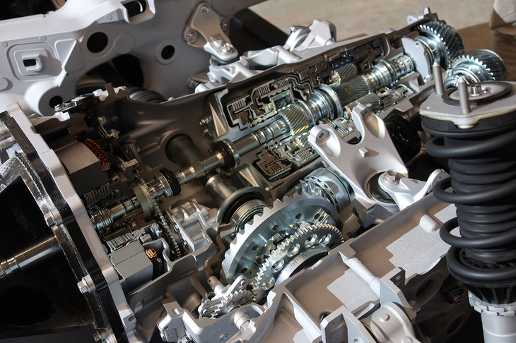 トヨタGR GT（トランスミッションのカットモデル）