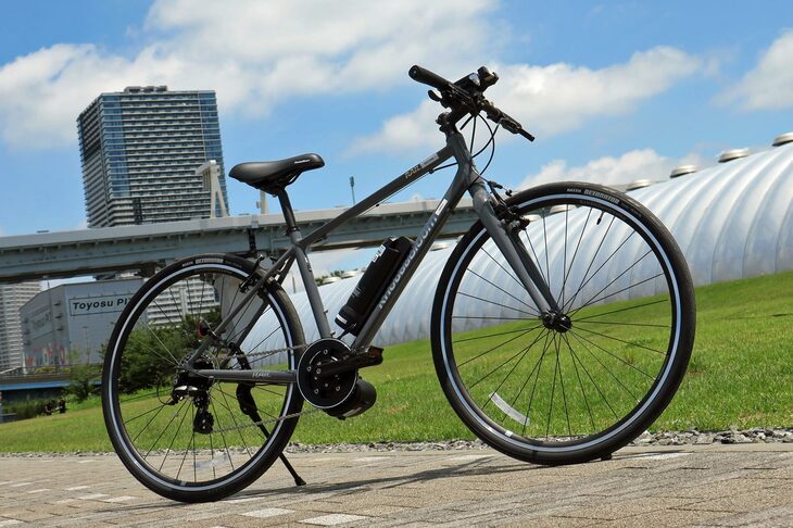 「SmaChari（スマチャリ）」の装着第1号車である「RAIL ACTIVE-e（レイルアクティブイー）」。