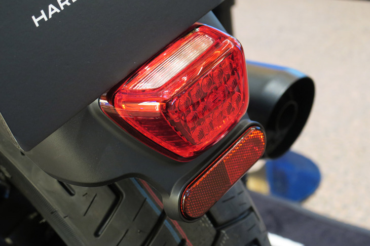 ハーレーダビッドソン・ナイトスター（テールランプ）
