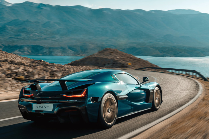 2021年6月に正式発表された「ネヴェーラ」。販売台数は150台限定で、その価格は200万ユーロとされている。