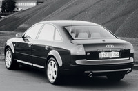 「TT」が具現したミニマル、シンプルなデザイン路線は、他のモデルにも波及していった。写真は1997年登場の2代目「A6」。