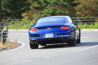 
	4つのプログラムから選択可能な、ドライブモードを搭載。ボディーサイズから想像するよりも、ずっと俊敏なハンドリングが味わえた。
	