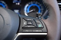 運転支援装備「MI-PILOT」の操作スイッチはステアリングスポーク上にレイアウトされる。