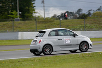 慣熟走行や同乗レッスンを含め、本コースでの走行は合計100分におよぶ。なお、今回はけん引フックのお世話にはならずに済んだ。