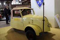 第二次大戦中のガソリン欠乏期、プジョーが開発したミニ電気自動車。郵便配達に使われた。