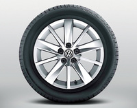 「ポロ 40th Edition」の15インチアルミホイール。