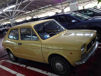 【写真3】「フィアット127」。初期型のうえ、カタログカラーのベージュである。