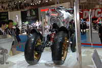 「ヤマハ・テッセラクト」：乗ってみたい！【コレはゼッタイ！】の画像